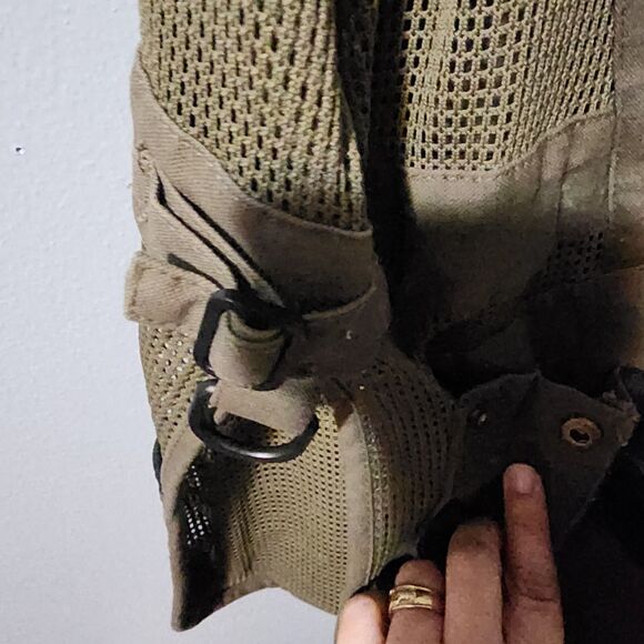 Cabelas Leather Trim Vest Mens Sleeveless Vented Jacket Size Large Hunt Fish - Picture 5 of 13